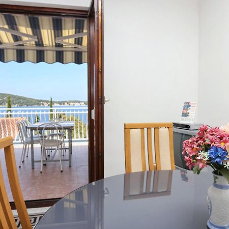 Family friendly seaside apartments Razanj, Rogoznica - 10373 Habitación foto