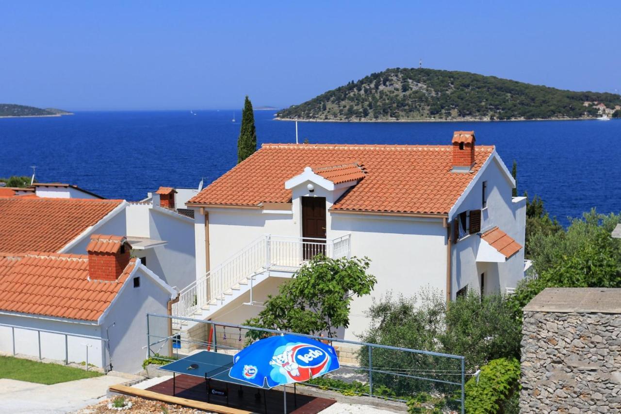 Family friendly seaside apartments Razanj, Rogoznica - 10373 Exterior foto