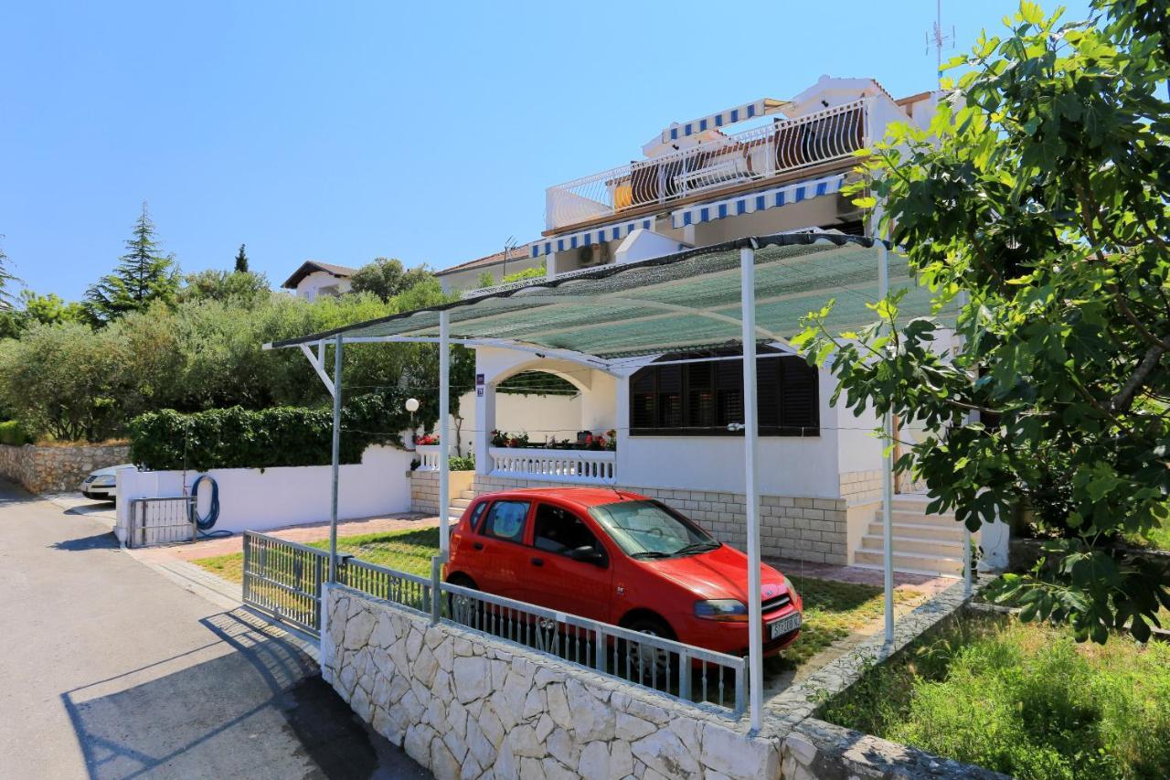 Family friendly seaside apartments Razanj, Rogoznica - 10373 Exterior foto