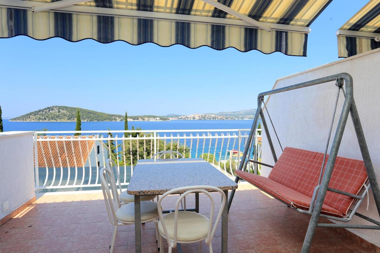 Family friendly seaside apartments Razanj, Rogoznica - 10373 Exterior foto