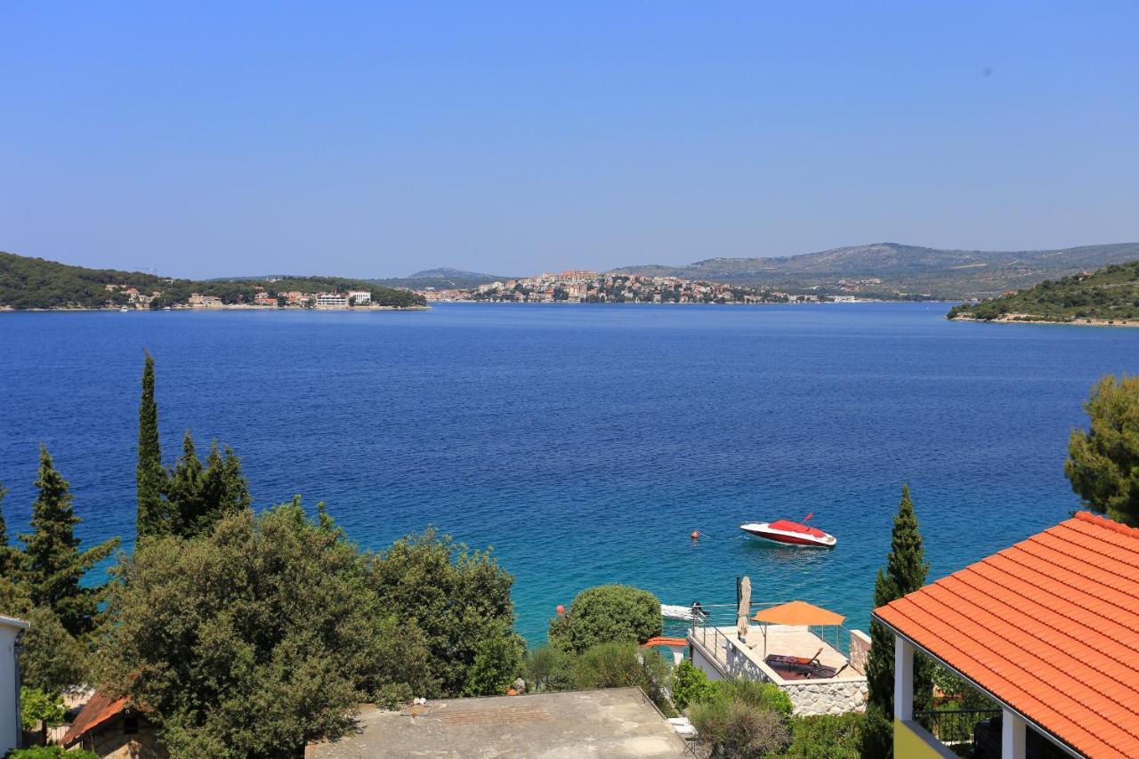 Family friendly seaside apartments Razanj, Rogoznica - 10373 Exterior foto