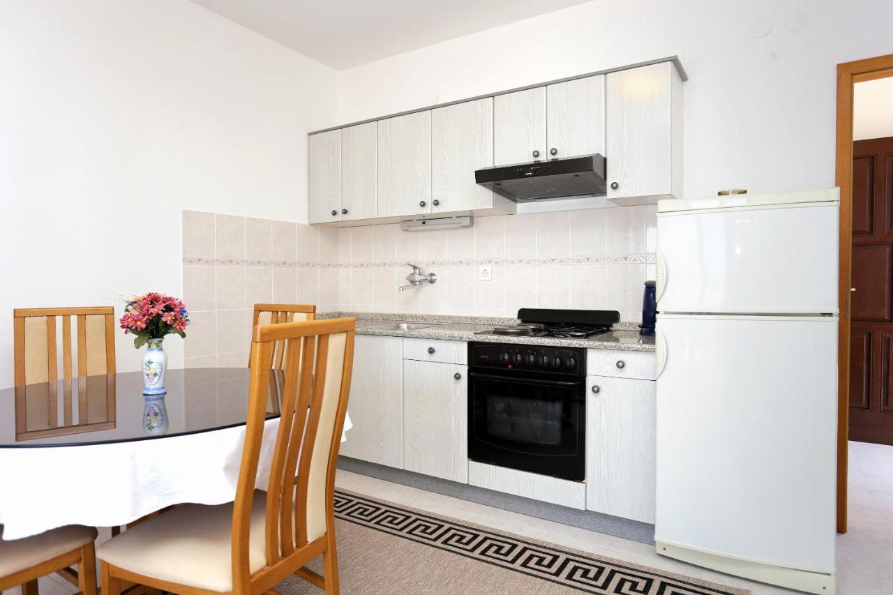 Family friendly seaside apartments Razanj, Rogoznica - 10373 Exterior foto