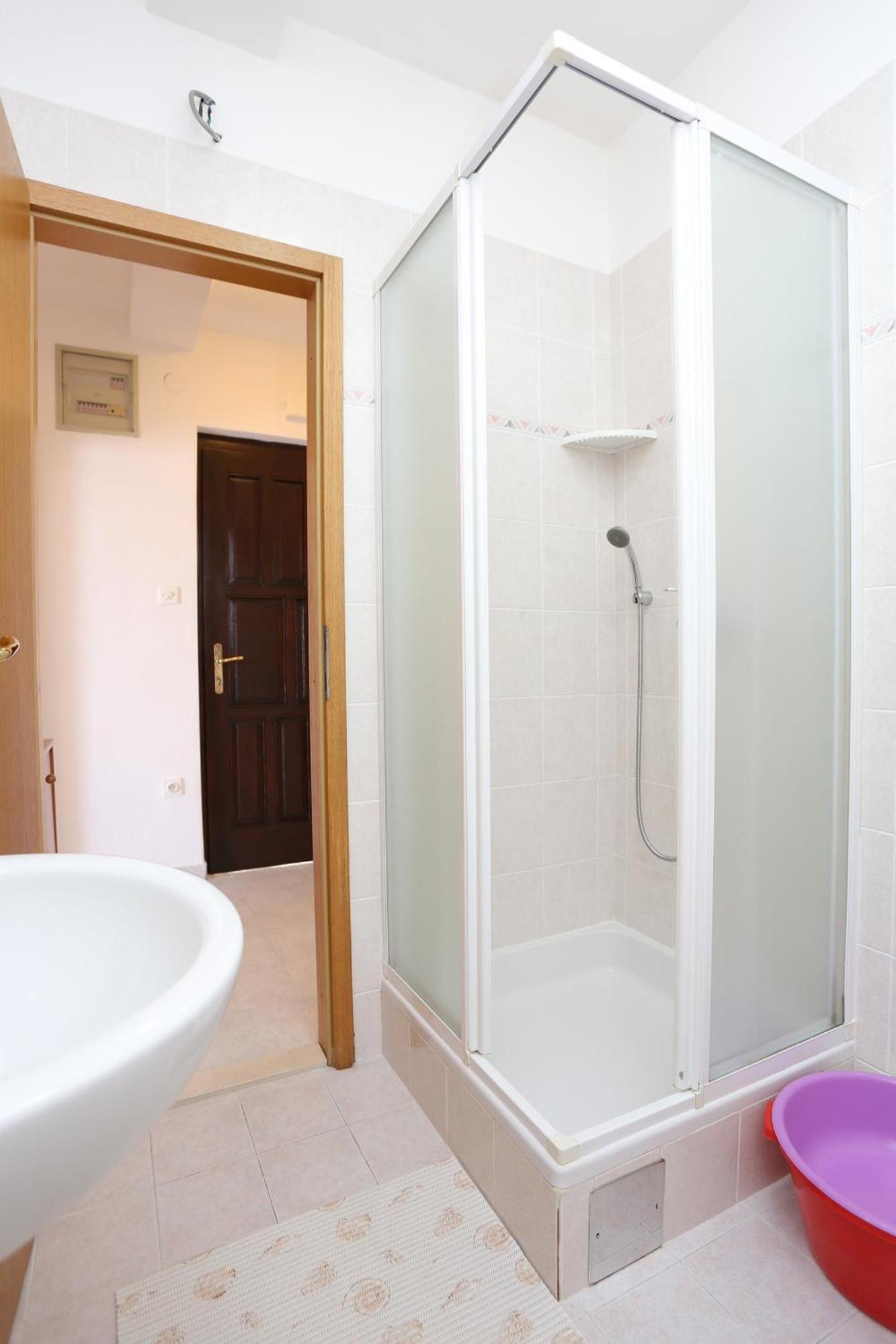 Family friendly seaside apartments Razanj, Rogoznica - 10373 Habitación foto