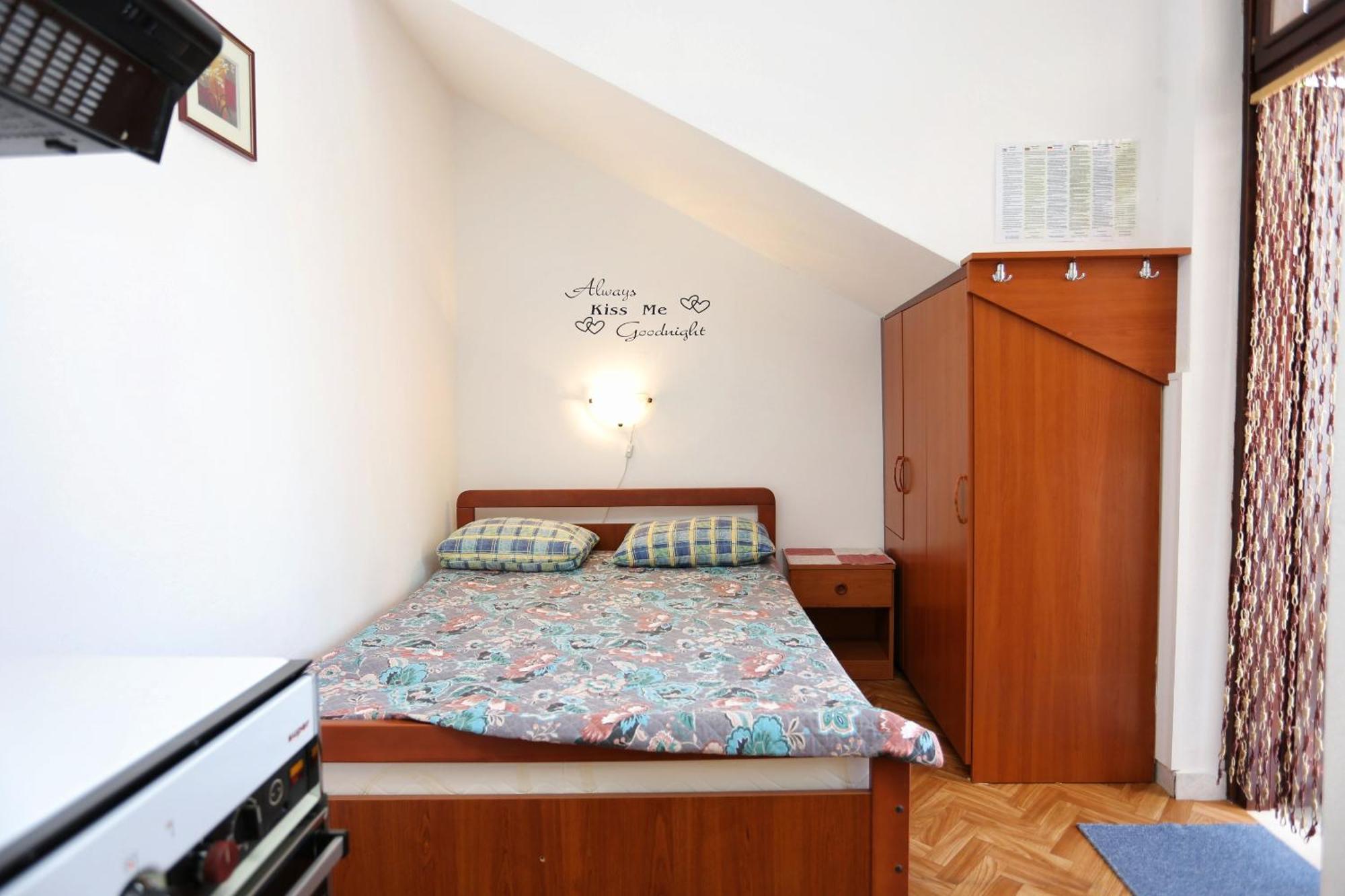 Family friendly seaside apartments Razanj, Rogoznica - 10373 Habitación foto